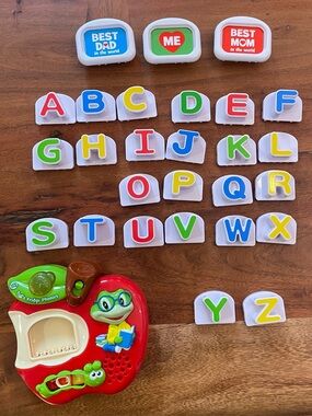 Leap Frog Tads Fridge Phonics Magnet Alphabet Apple Toy 2018 Letters Missing M,N
